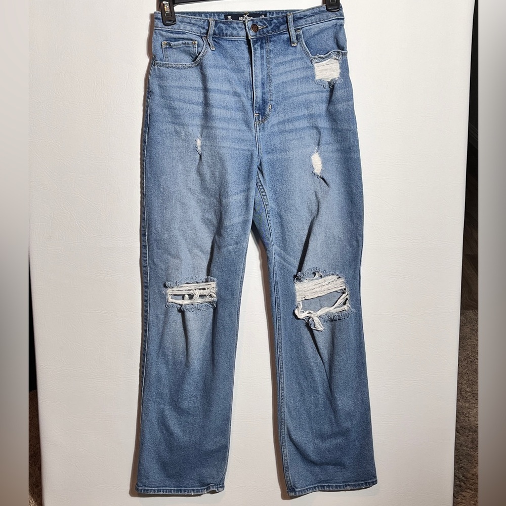Hollister Light Blue High Rise Distressed Boyfriend Jeans sz 7R /28
